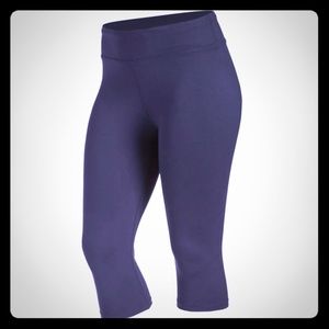 NWT EMS TECHWICK CAPRI LEGGINGS